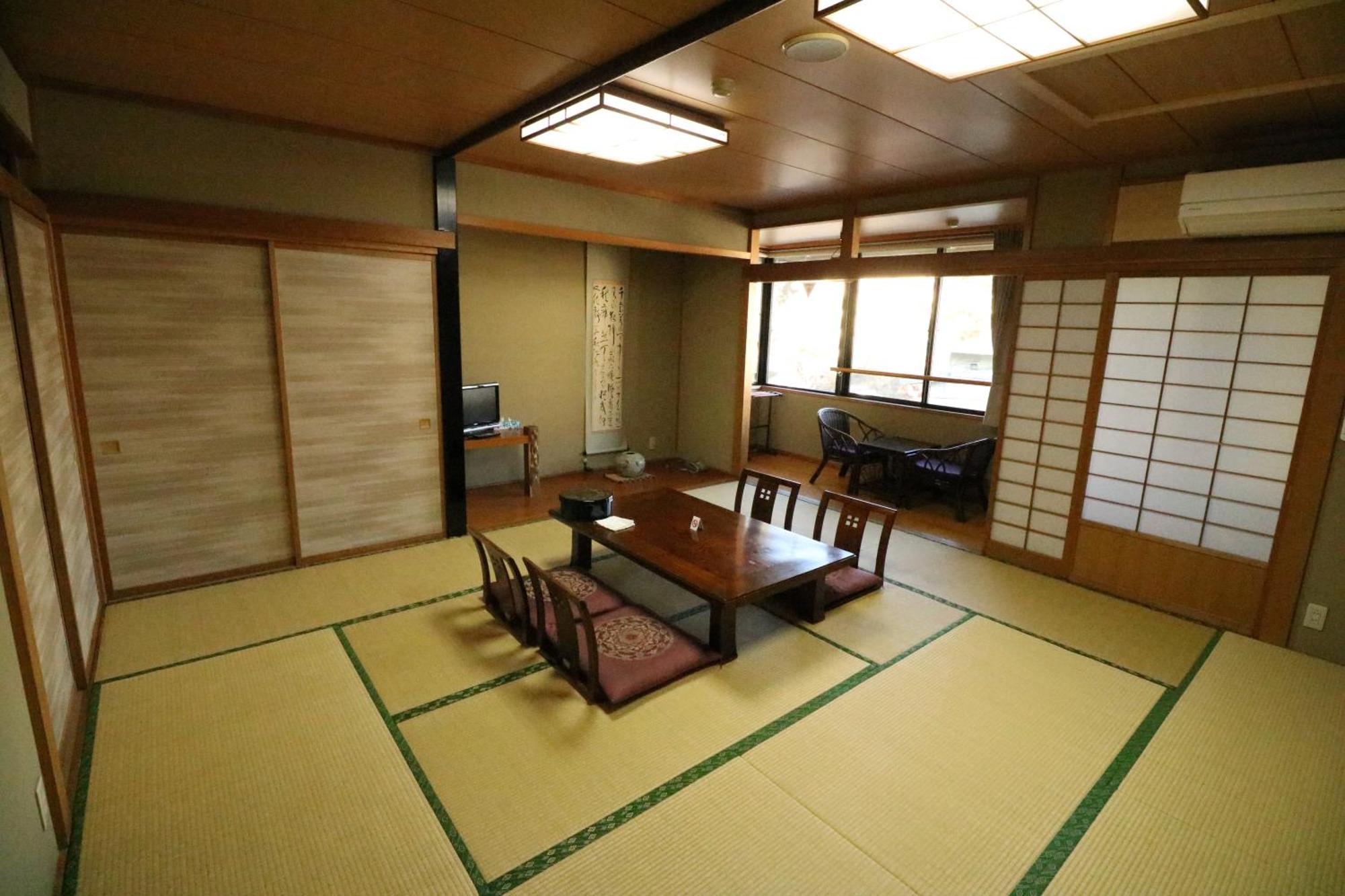 Wakamizusou Hotel Fujikawaguchiko Exterior foto