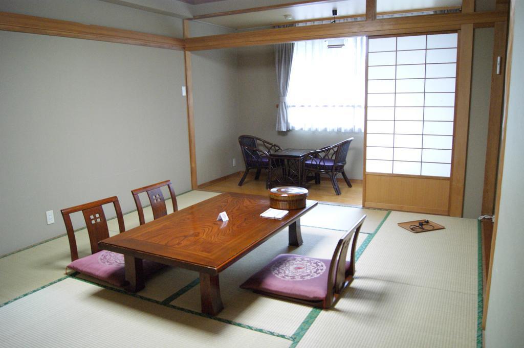 Wakamizusou Hotel Fujikawaguchiko Exterior foto