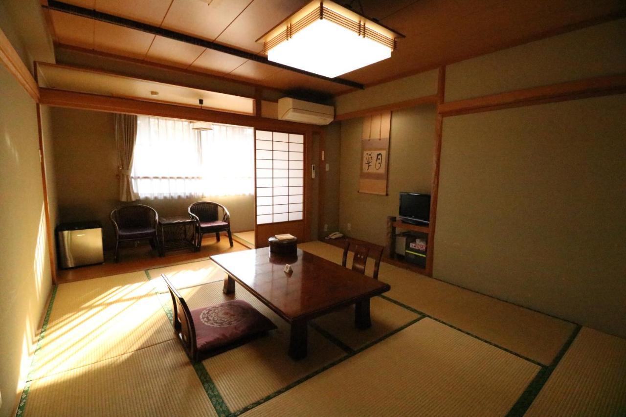Wakamizusou Hotel Fujikawaguchiko Exterior foto